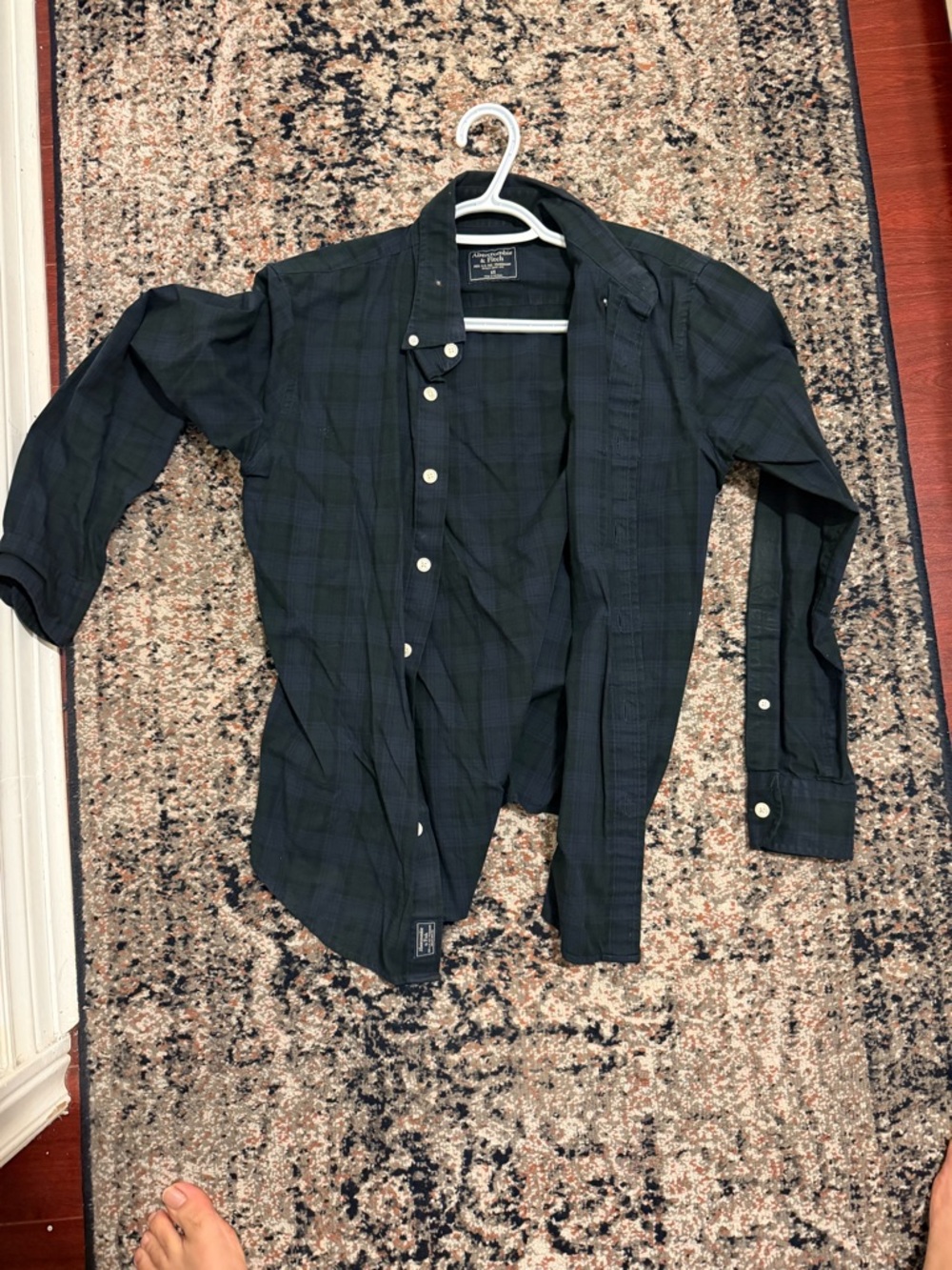Abercrombie & Fitch Dark Green and Black Plaid Long-Sleeve Button-Up